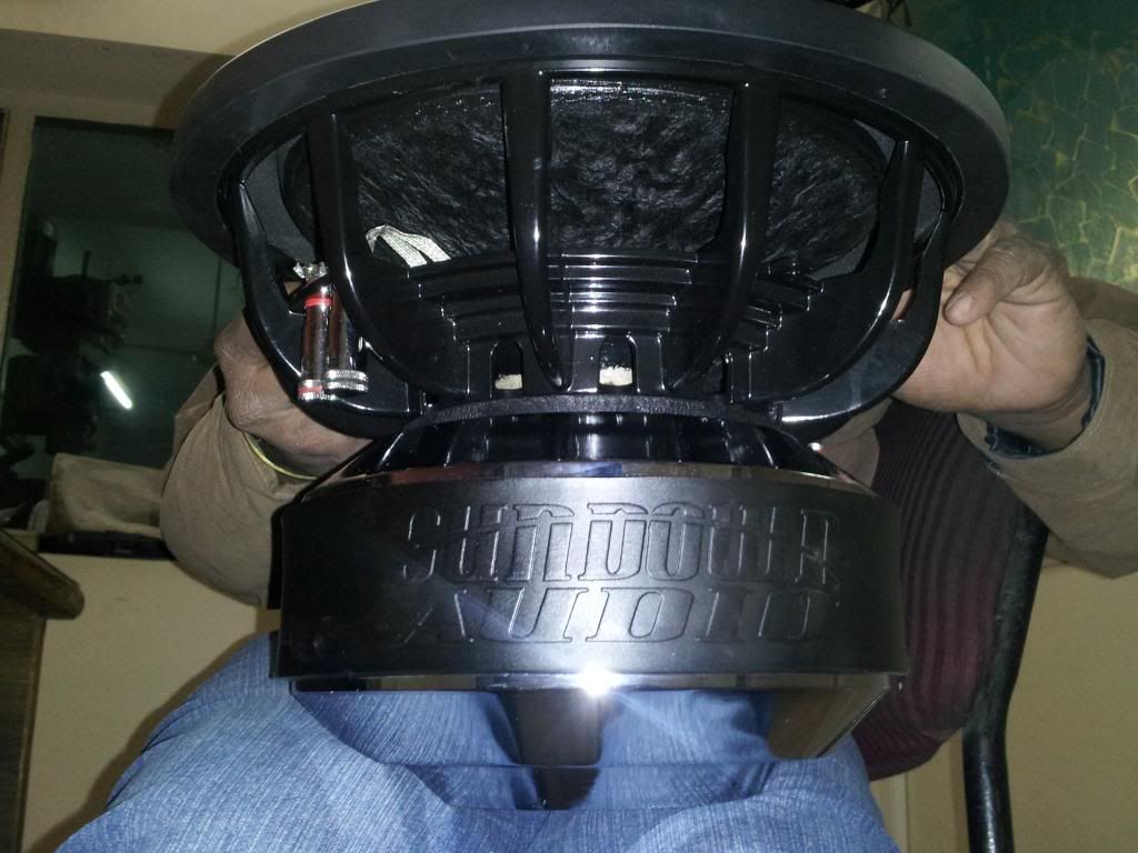 4th order Wall Sundown Zv3 12's (4) and Hertz SPL Monster..Crazy flex